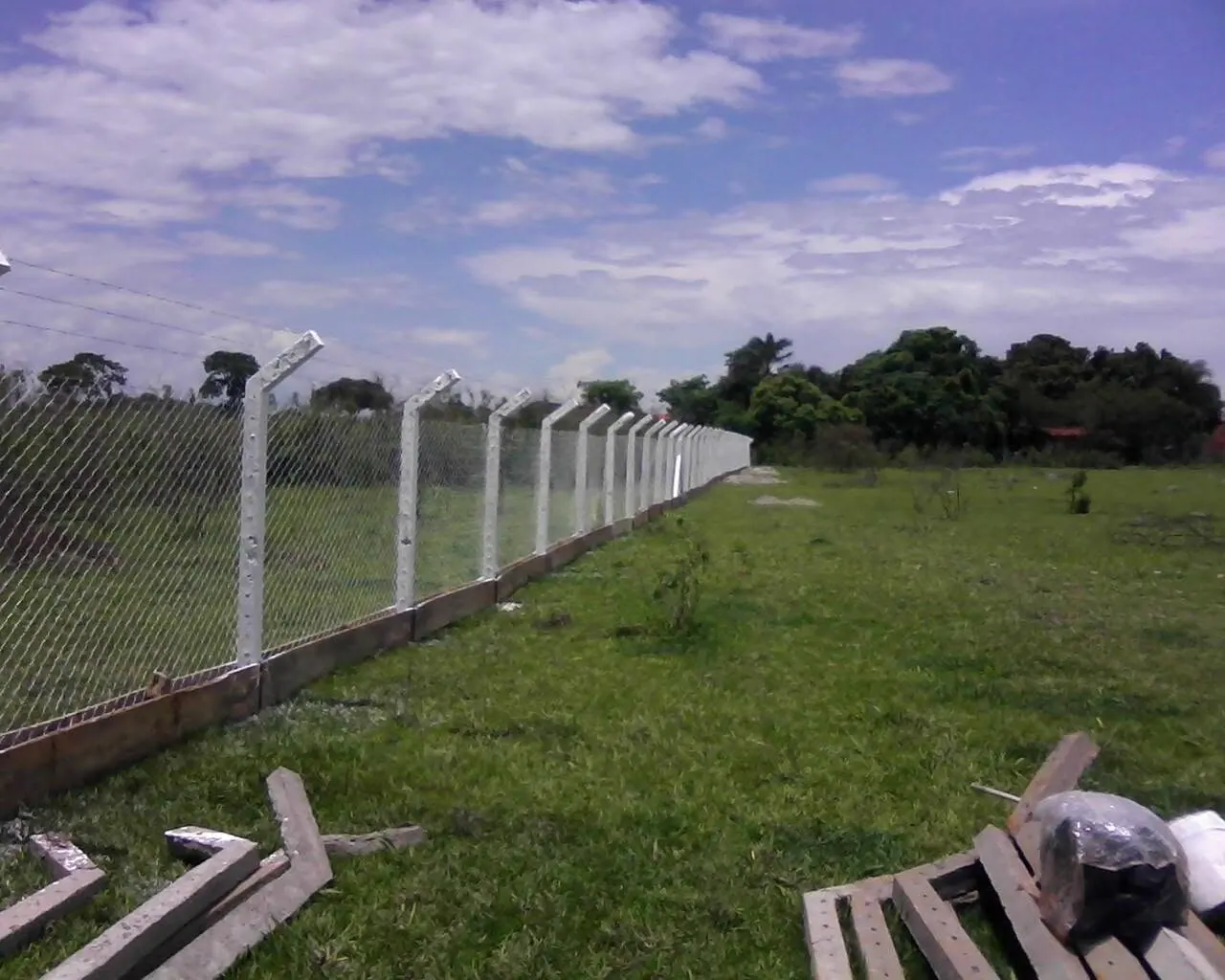 Construção de alambrado