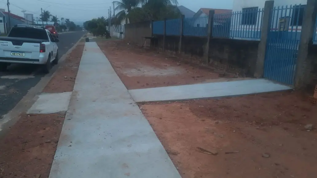 Construção de calçadas - foto 2